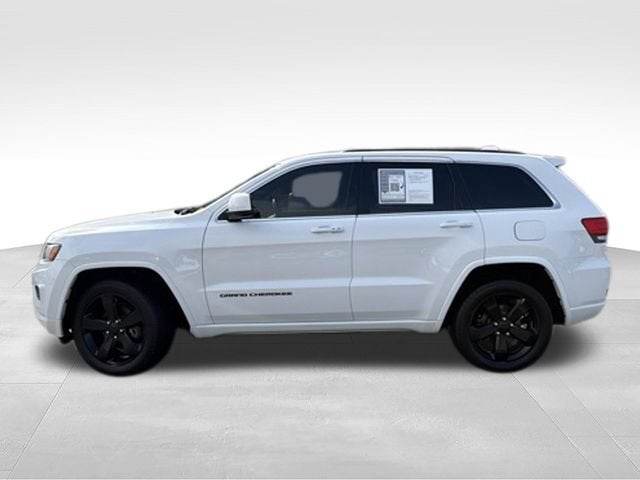 Used 2015 Jeep Grand Cherokee Altitude with VIN 1C4RJFAG3FC697206 for sale in Fenton, MI