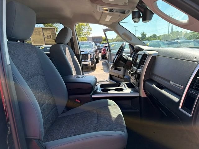 2017 RAM 1500 Big Horn Crew Cab 4x4 5'7" Box