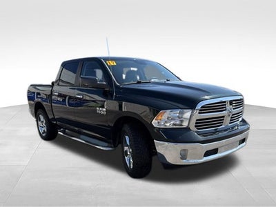 2017 RAM 1500 Big Horn Crew Cab 4x4 5'7" Box