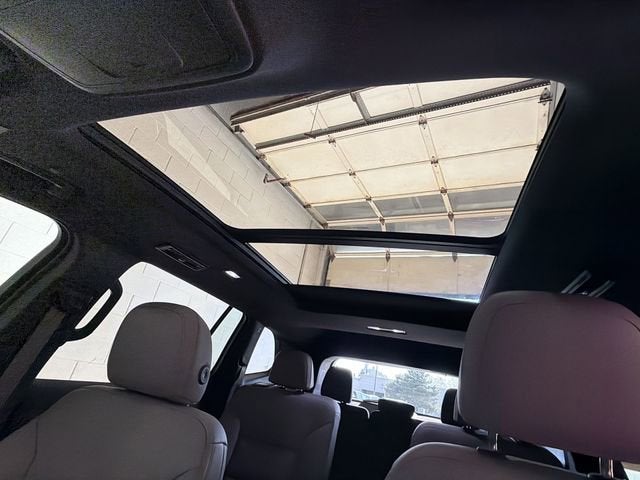 2024 GMC Acadia Elevation - Photo 23