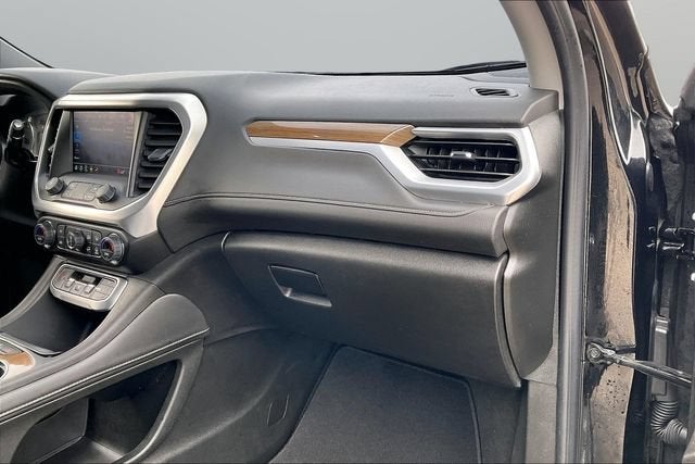 2023 GMC Acadia SLE - Photo 16