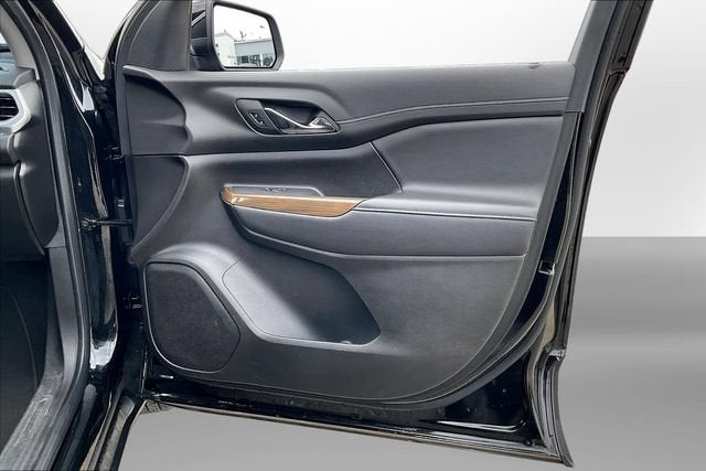2023 GMC Acadia SLE - Photo 24