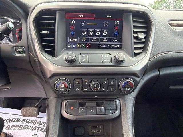 2022 GMC Acadia AT4