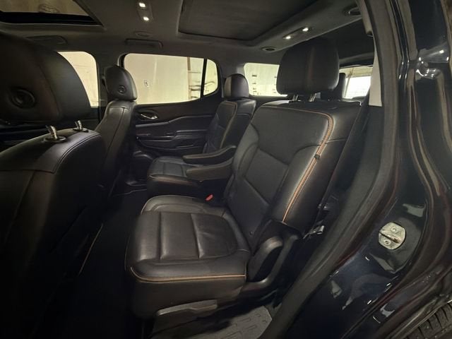 2022 GMC Acadia AT4