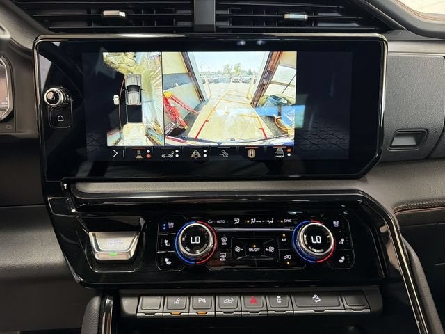 2024 GMC Sierra 2500HD AT4 - Photo 17