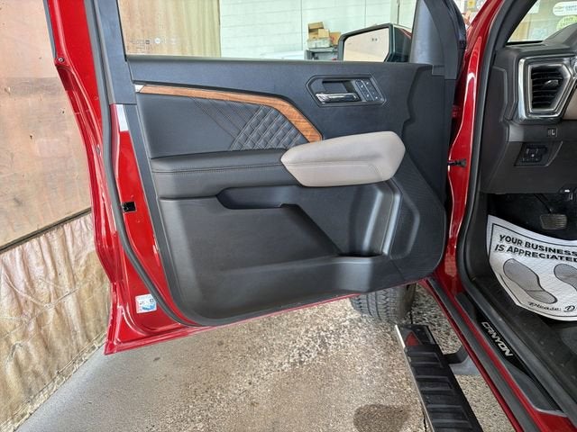 2023 GMC Canyon Denali