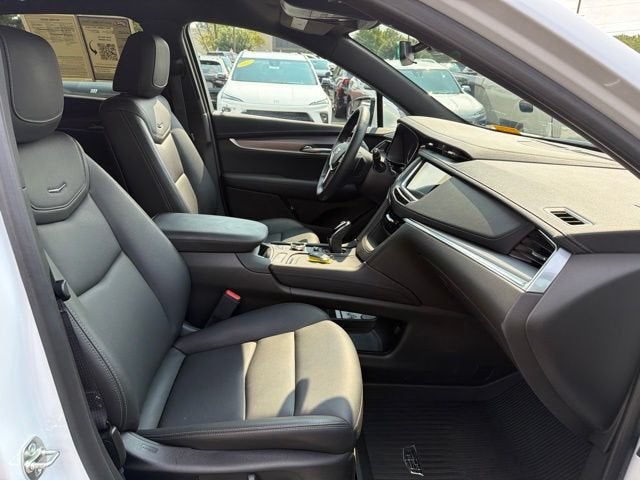 2024 Cadillac XT5 Luxury