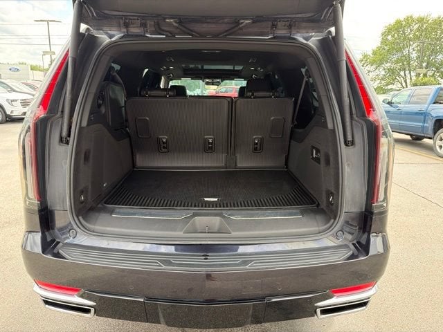 2022 Cadillac Escalade ESV Premium Luxury