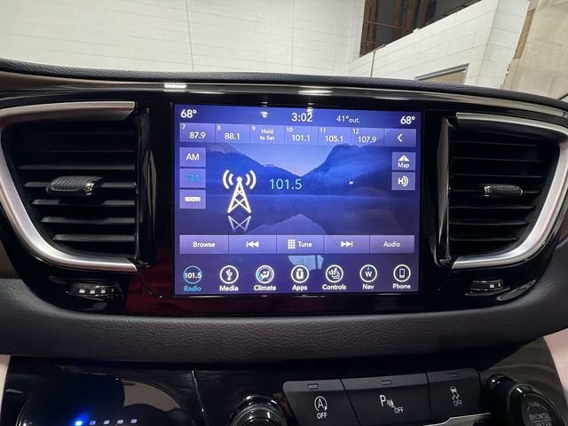 2018 Chrysler Pacifica Touring L Plus