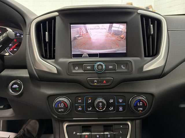 2024 GMC Terrain SLE - Photo 17