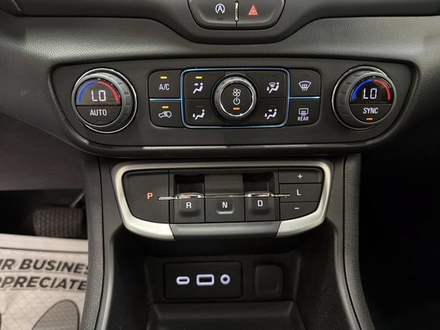 2024 GMC Terrain SLE - Photo 19