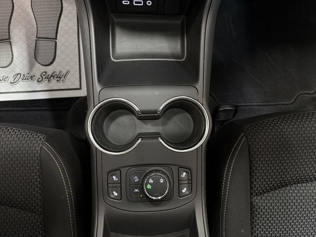 2024 GMC Terrain SLE - Photo 21