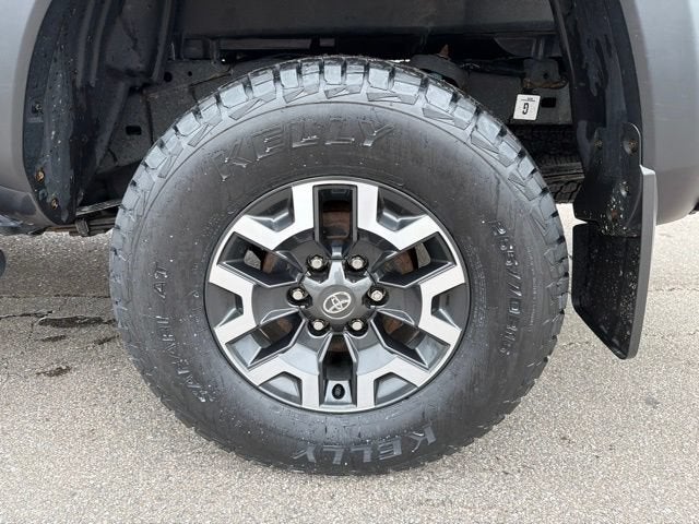 2022 Toyota Tacoma 4WD SR