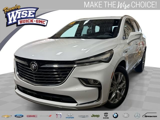 2024 Buick Enclave Essence AWD's photo