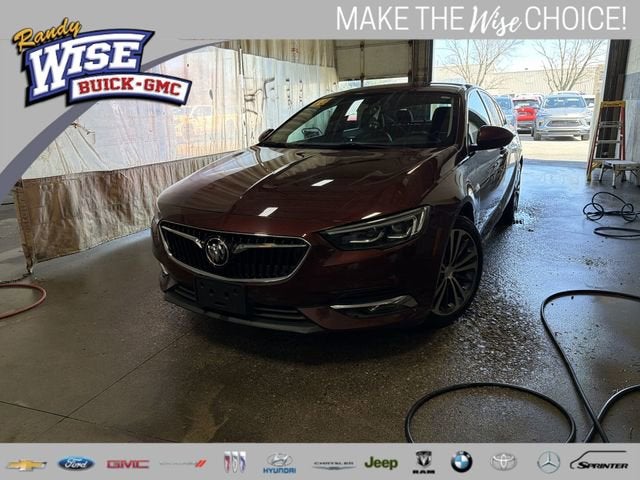 2018 Buick Regal Essence AWD's photo