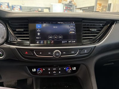 2019 Buick Regal TourX Essence