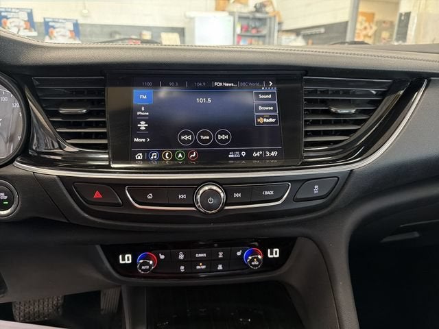 2019 Buick Regal TourX Essence