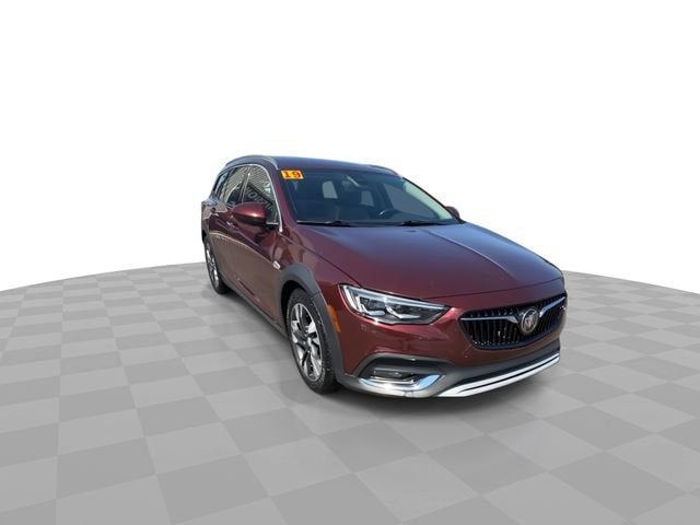 Used 2019 Buick Regal TourX Essence with VIN W04GV8SX3K1032165 for sale in Fenton, MI