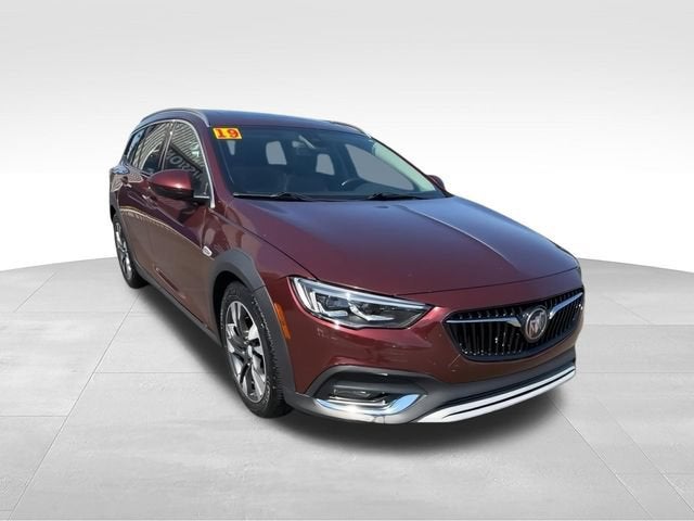 2019 Buick Regal TourX Essence