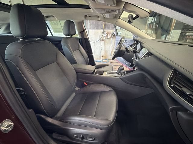 2019 Buick Regal TourX Essence