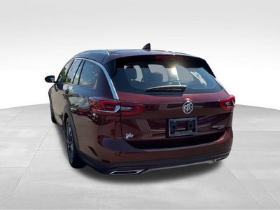 2019 Buick Regal TourX Essence