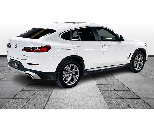 2023 BMW X4 xDrive30i