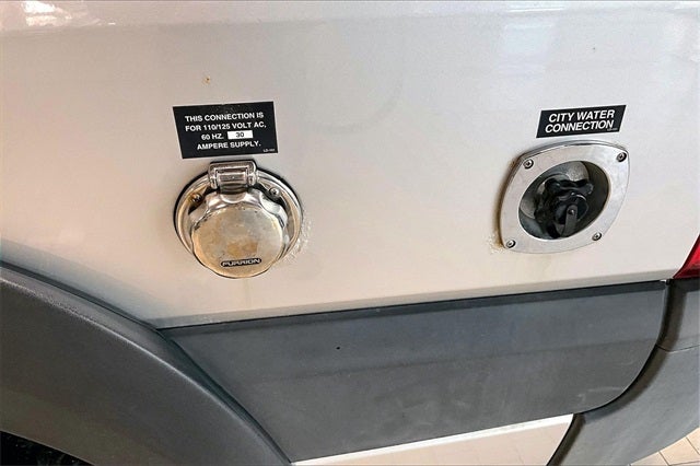 2014 Mercedes-Benz Sprinter 2500 Cargo 144 WB BlueTEC®