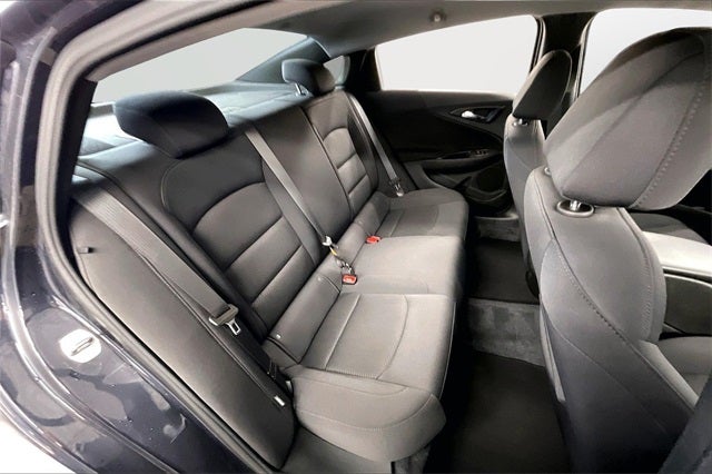 2022 Chevrolet Malibu LS 1FL