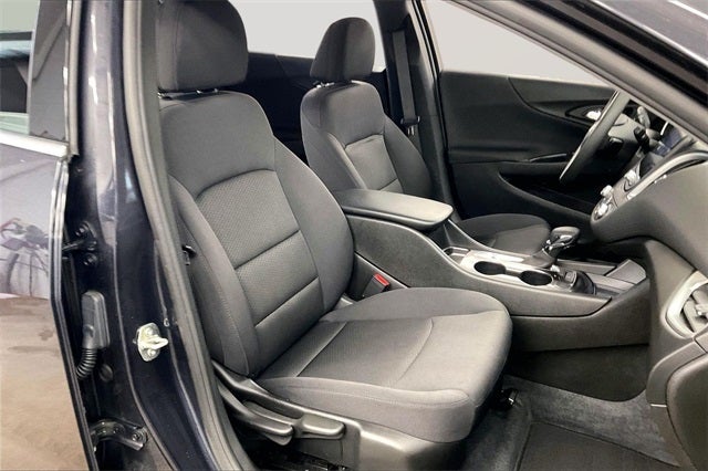 2022 Chevrolet Malibu LS 1FL