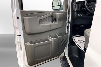 2023 Chevrolet Express 3500 LT Passenger