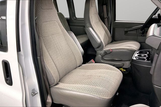 2023 Chevrolet Express 3500 LT Passenger