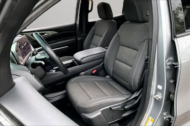 2024 Chevrolet Traverse LS