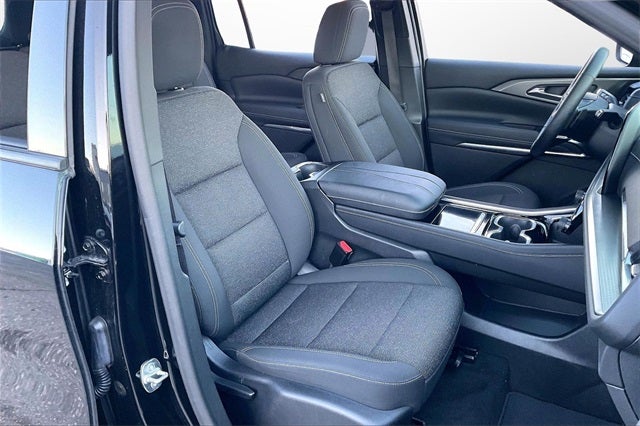 2024 Chevrolet Traverse LS