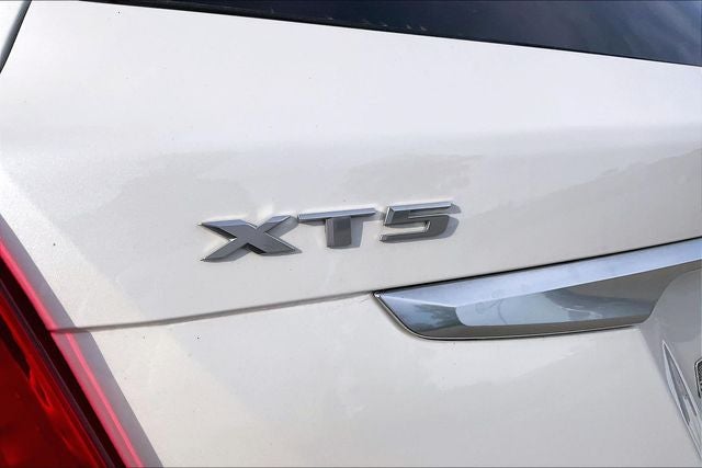 2019 Cadillac XT5 Base