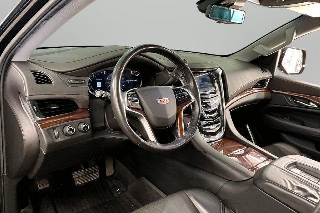2018 Cadillac Escalade Luxury