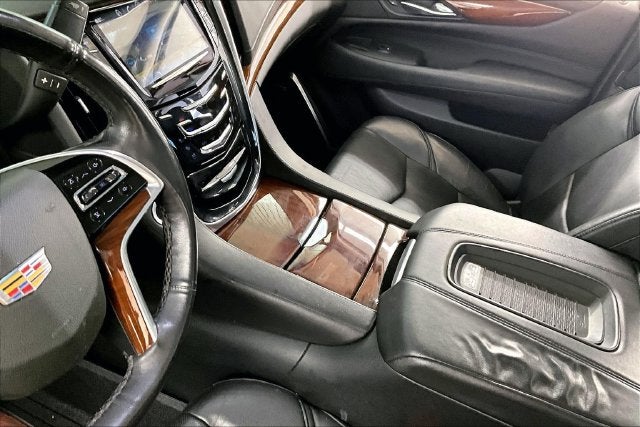 2018 Cadillac Escalade Luxury