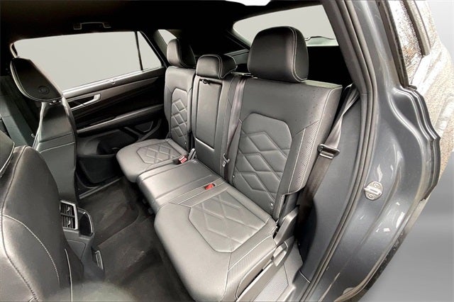 2025 Volkswagen Atlas Cross Sport 2.0T SE w/Technology