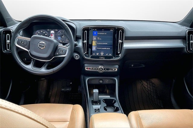 2019 Volvo XC40 Momentum
