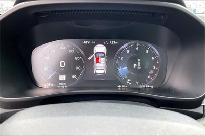 2019 Volvo XC40 Momentum