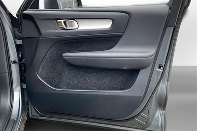 2019 Volvo XC40 Momentum