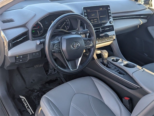 2019 Toyota AVALON HYBRID XLE Plus
