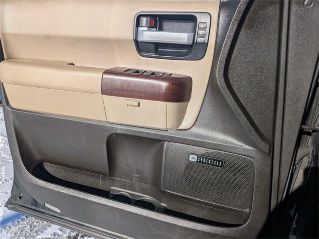 2011 Toyota SEQUOIA Platinum