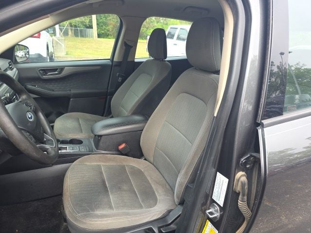 2020 Ford Escape S