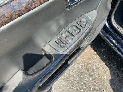 2009 Cadillac DTS Base