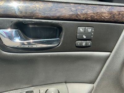 2009 Cadillac DTS Base