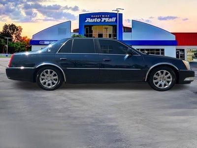 2009 Cadillac DTS Base