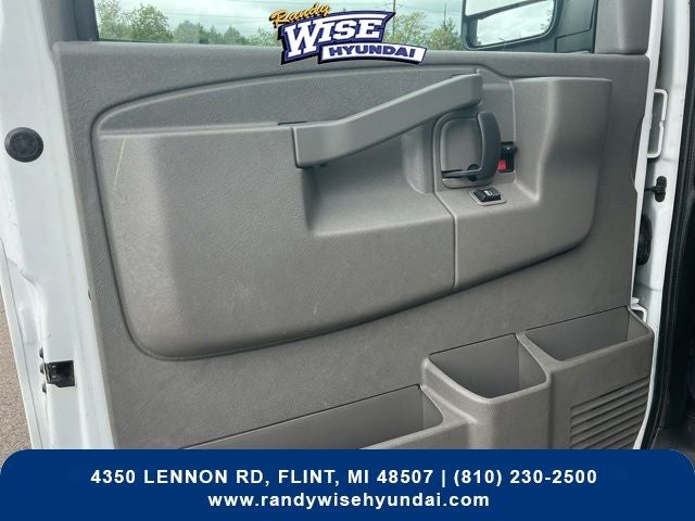 2017 Chevrolet Express 3500 LT Passenger