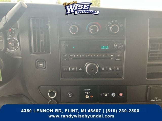 2017 Chevrolet Express 3500 LT Passenger