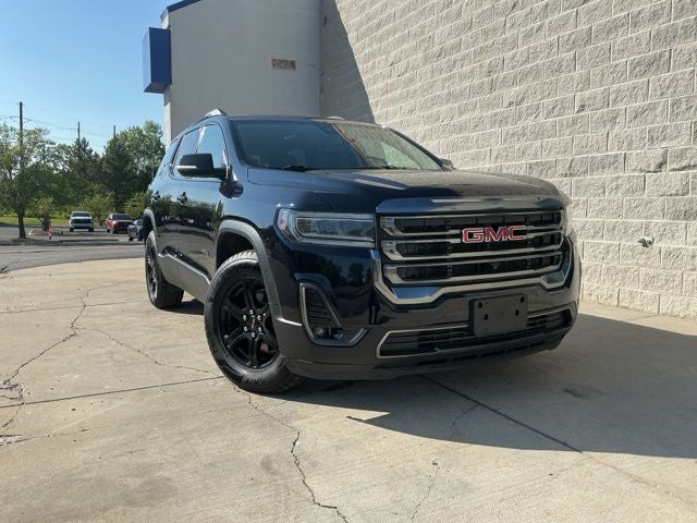 2022 GMC Acadia AT4