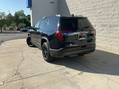 2022 GMC Acadia AT4
